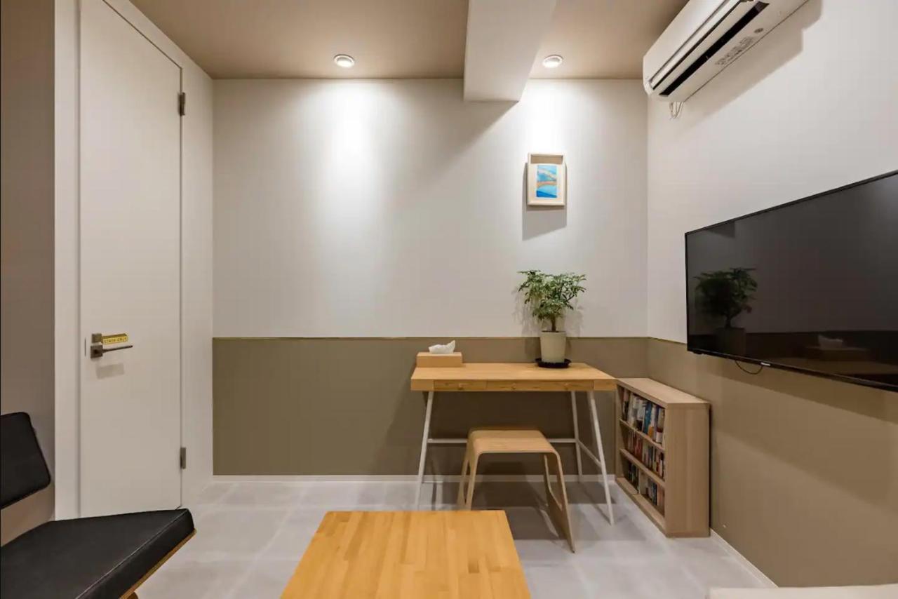 8B Hotel -Osaka Nishikujo Apartment- Exterior photo